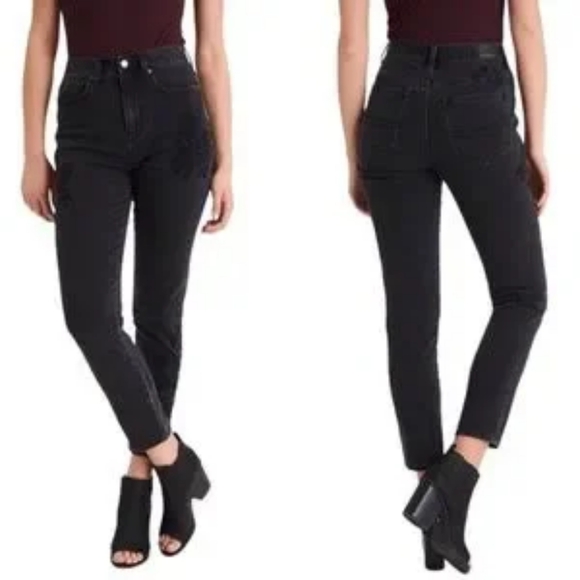 🖤 AEO Faded Black High Rise Ankle Mom Jean with Floral Embroidery, 10 - Picture 15 of 16